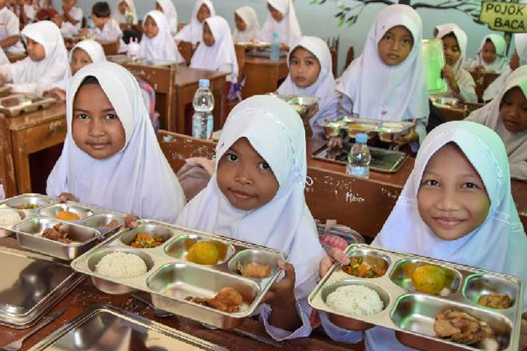 Program MBG Di Sekolah